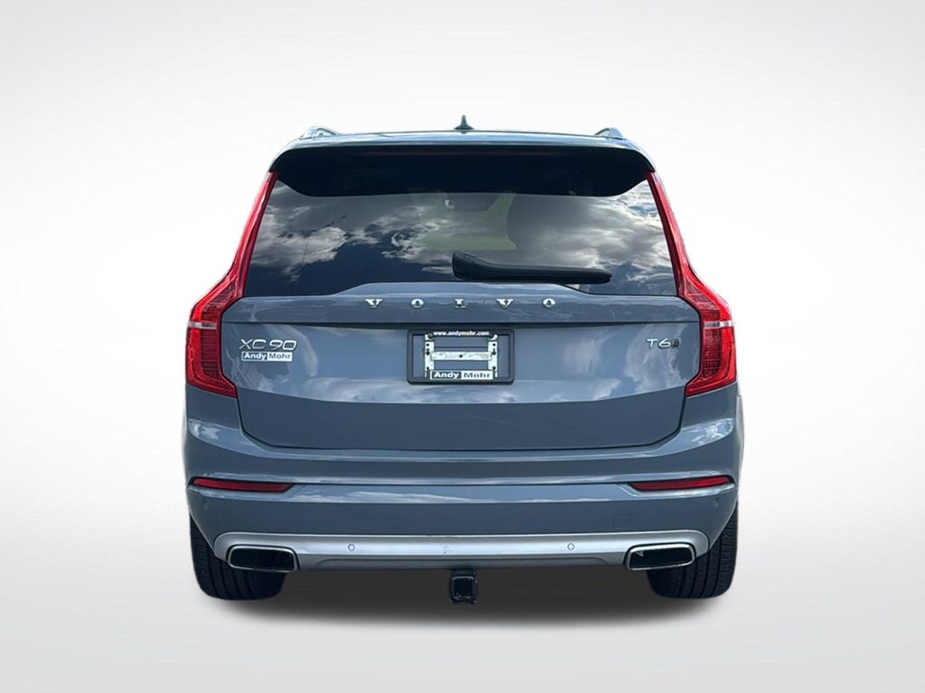 2021 Volvo XC90 T6 Momentum