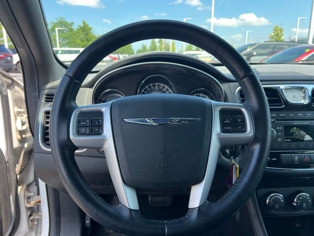 2013 Chrysler 200 Touring
