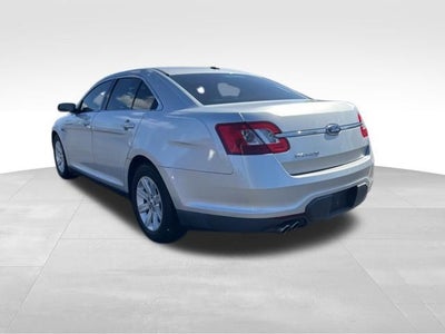 2011 Ford Taurus SE