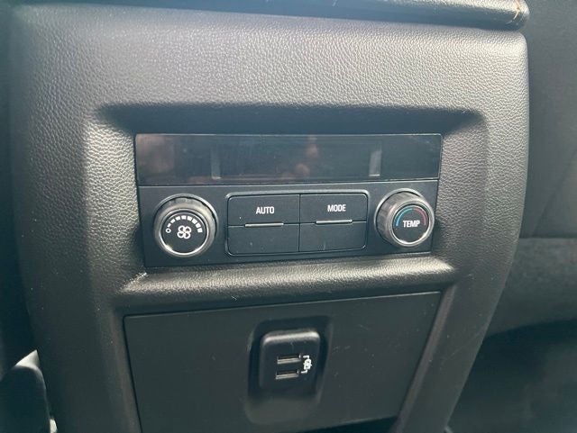 2018 Chevrolet Traverse LT Cloth w/1LT