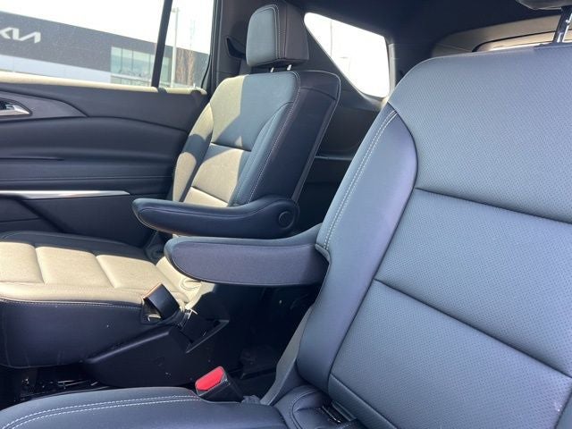 2025 Chevrolet Traverse LT 2LT