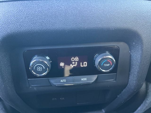 2025 Chevrolet Traverse LT 2LT