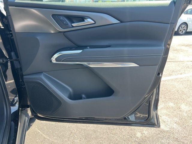 2025 Chevrolet Traverse LT 2LT