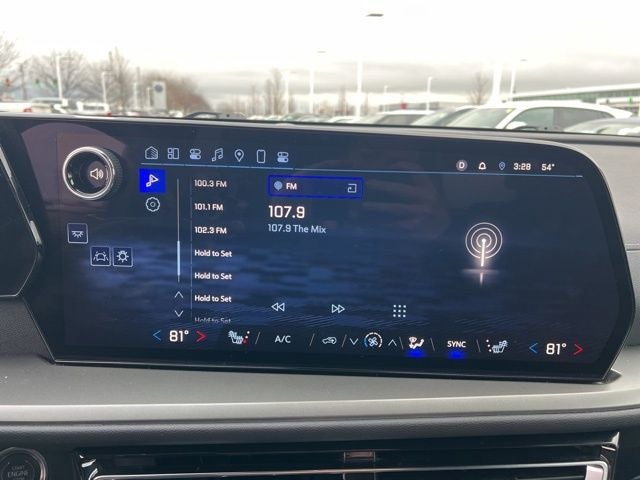 2025 Chevrolet Traverse LT 2LT