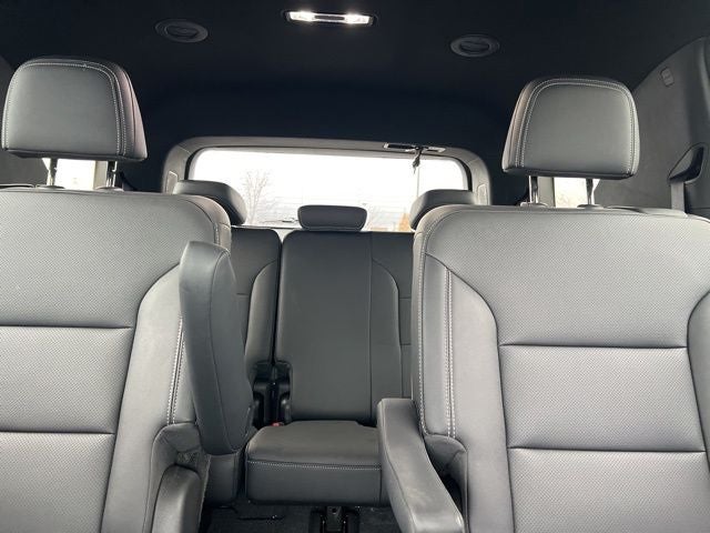 2025 Chevrolet Traverse LT 2LT