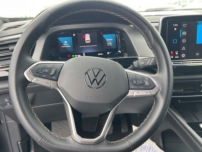 2025 Volkswagen Atlas Cross Sport 2.0T SE w/Technology