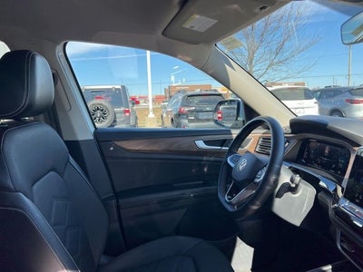2024 Volkswagen Atlas 2.0T SE w/Technology