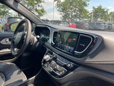 2025 Chrysler Pacifica Limited
