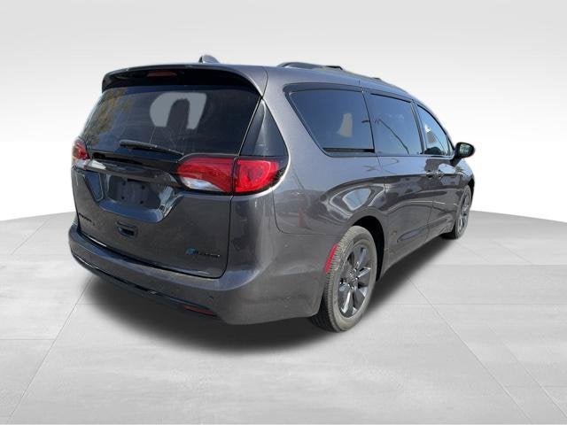 2020 Chrysler Pacifica Hybrid Touring L