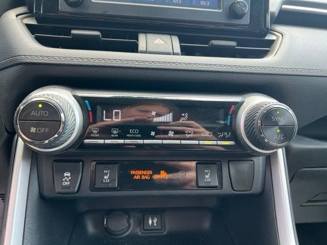 2019 Toyota RAV4 Hybrid XLE