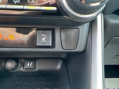 2019 Toyota RAV4 Hybrid XLE