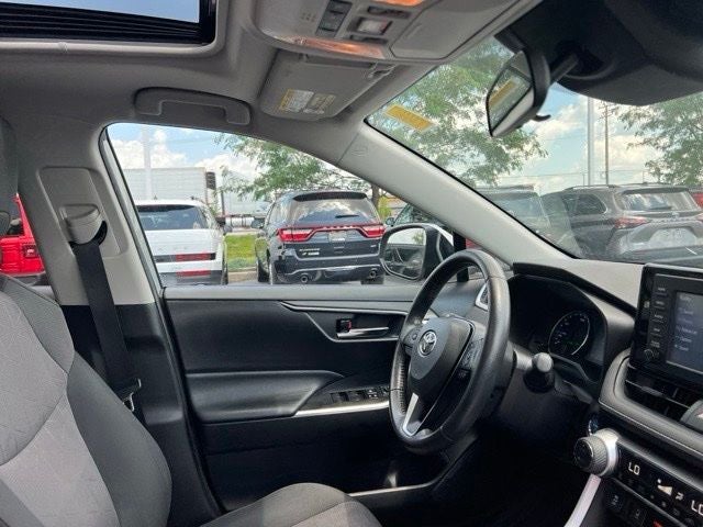 2019 Toyota RAV4 Hybrid XLE