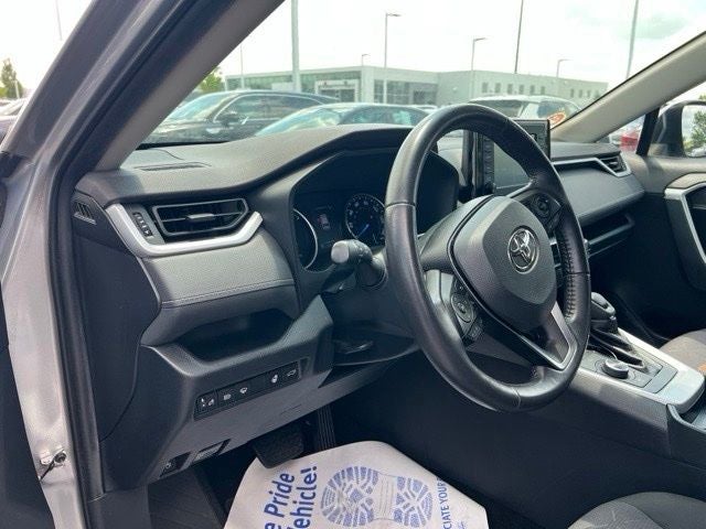 2019 Toyota RAV4 Hybrid XLE