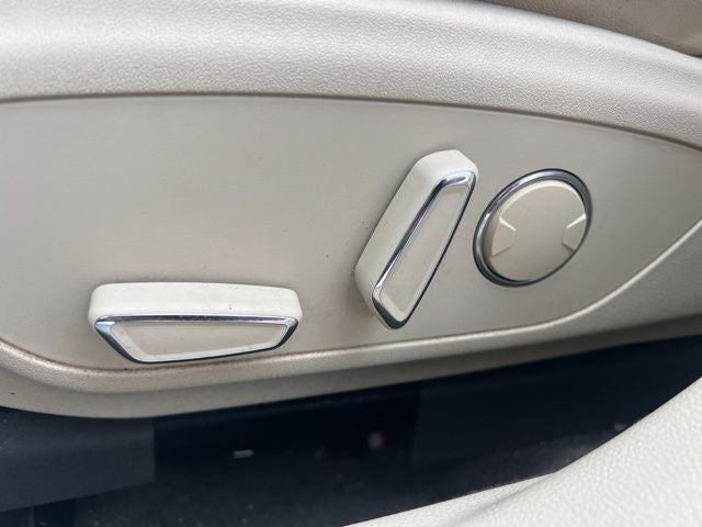 2015 Lincoln MKZ Base