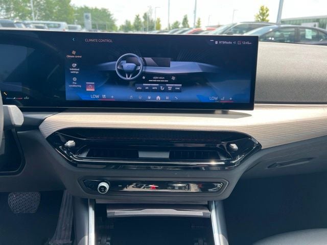 2025 BMW 3 Series 330i