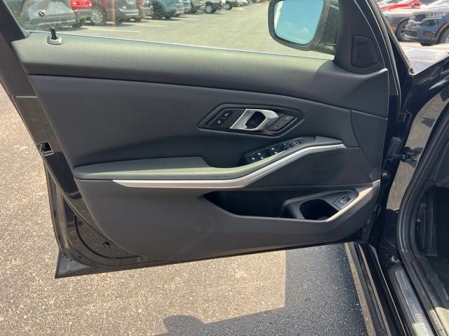 2025 BMW 3 Series 330i