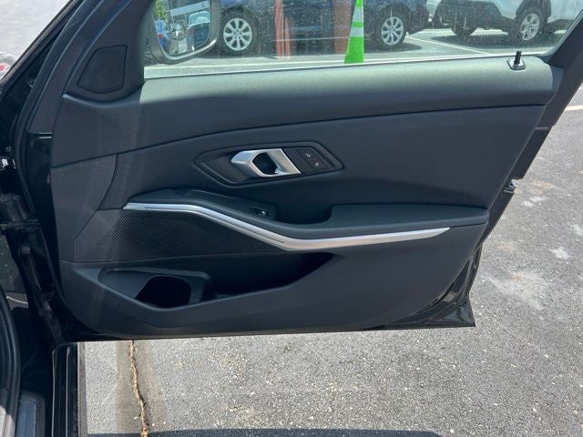 2025 BMW 3 Series 330i