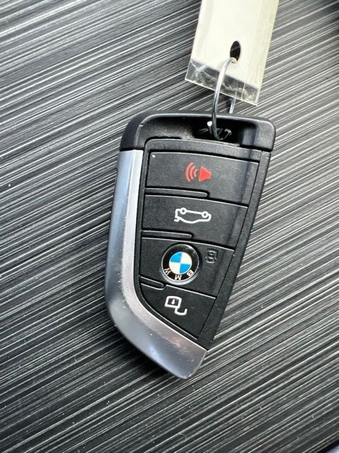 2025 BMW 3 Series 330i