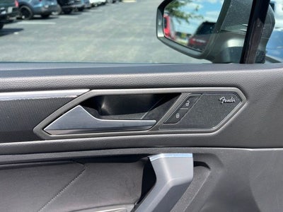 2019 Volkswagen Tiguan 2.0T SEL Premium 4Motion