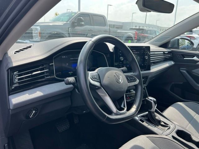 2025 Volkswagen Jetta 1.5T SE