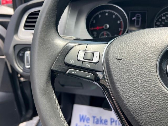 2017 Volkswagen Golf SportWagen SE
