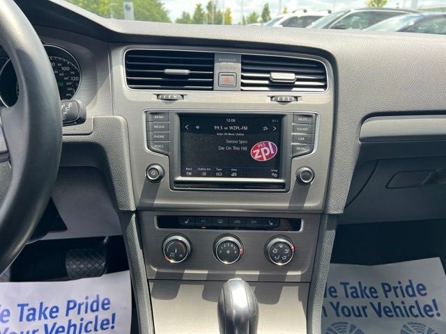 2017 Volkswagen Golf SportWagen SE