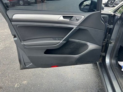 2017 Volkswagen Golf SportWagen SE