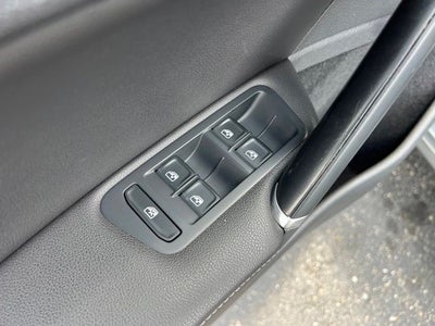 2017 Volkswagen Golf SportWagen SE