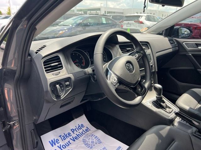 2017 Volkswagen Golf SportWagen SE