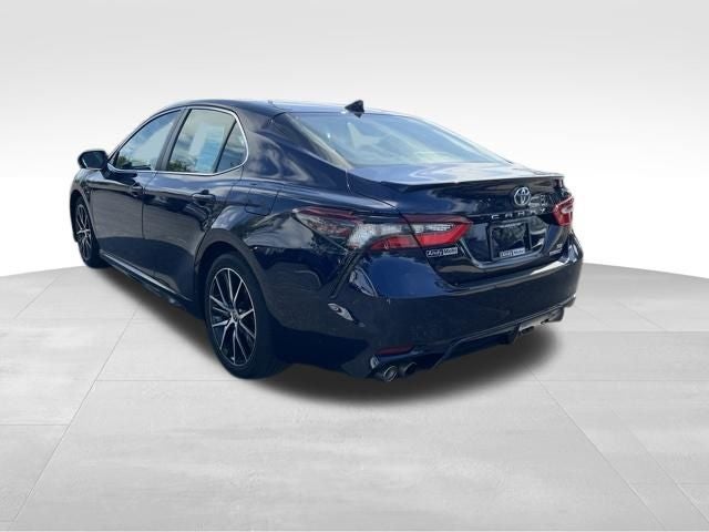 2022 Toyota Camry Hybrid SE