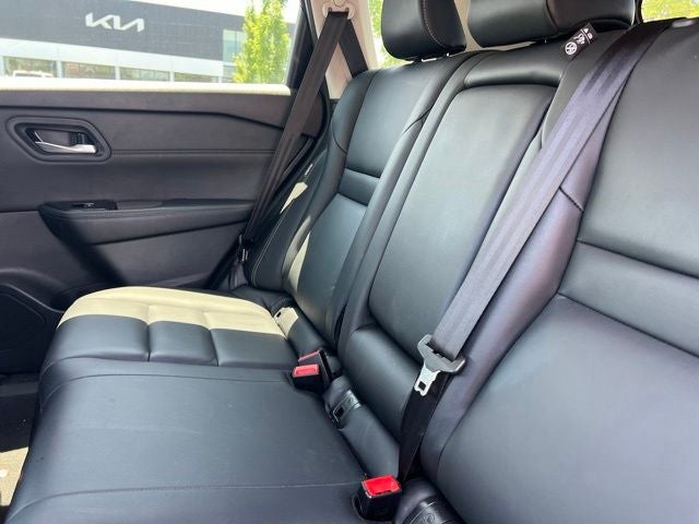 2026 Nissan Rogue SL