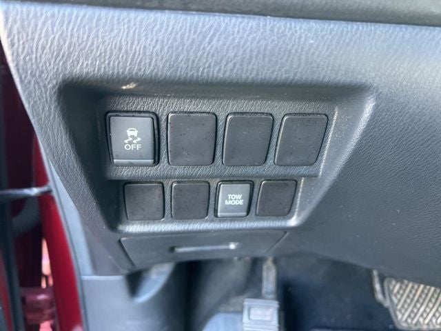 2017 Nissan Pathfinder SV