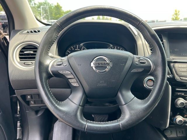 2019 Nissan Pathfinder SV