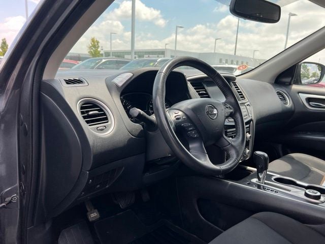 2019 Nissan Pathfinder SV