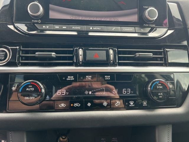 2024 Nissan Pathfinder SV