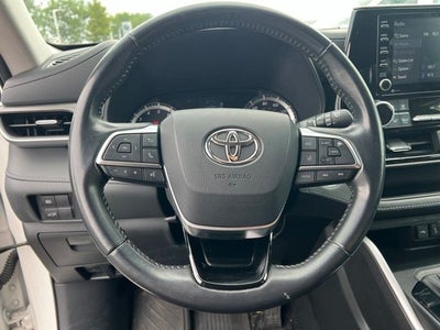 2021 Toyota Highlander LE