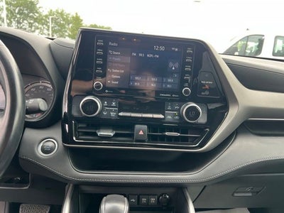 2021 Toyota Highlander LE