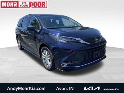 2022 Toyota Sienna XLE 7 Passenger