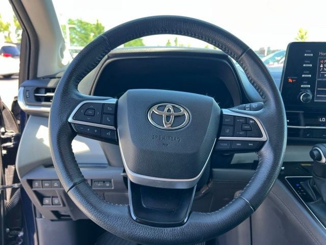 2022 Toyota Sienna XLE 7 Passenger