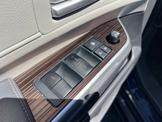 2022 Toyota Sienna XLE 7 Passenger