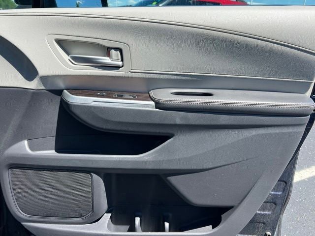 2022 Toyota Sienna XLE 7 Passenger