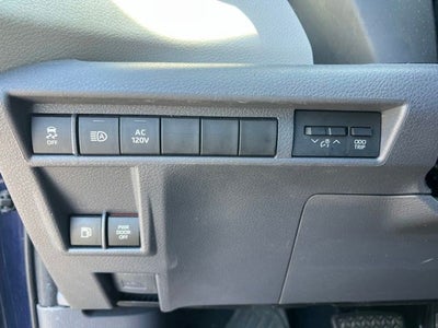 2022 Toyota Sienna XLE 7 Passenger