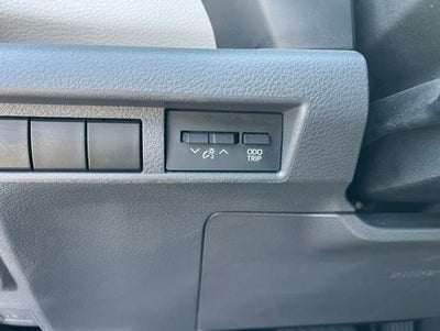 2022 Toyota Sienna XLE 8 Passenger