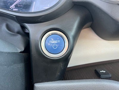 2022 Toyota Sienna XLE 8 Passenger