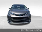 2022 Toyota Sienna XLE 8 Passenger