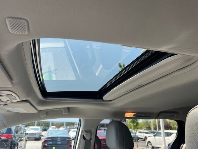 2022 Toyota Sienna XLE 8 Passenger