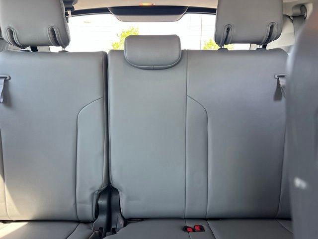 2022 Toyota Sienna XLE 8 Passenger