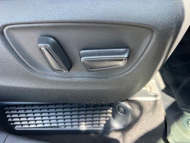 2022 Toyota Sienna XLE 8 Passenger