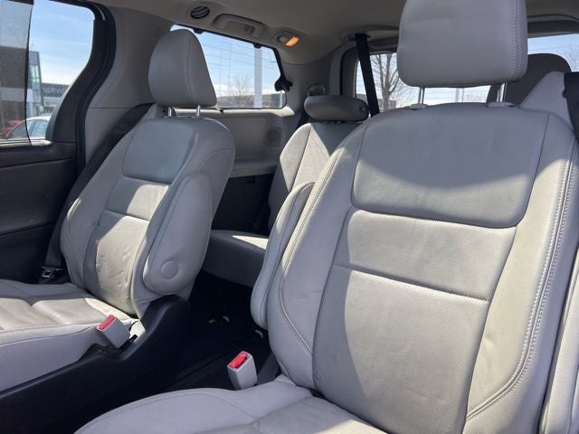 2015 Toyota Sienna Limited Premium 7 Passenger