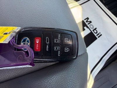 2023 Toyota Sienna XLE 7 Passenger